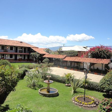 Hotel Andres Venero บียาเดเลย์บา ภายนอก รูปภาพ