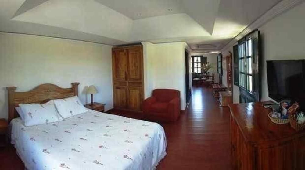 Hotel Andres Venero บียาเดเลย์บา ภายนอก รูปภาพ